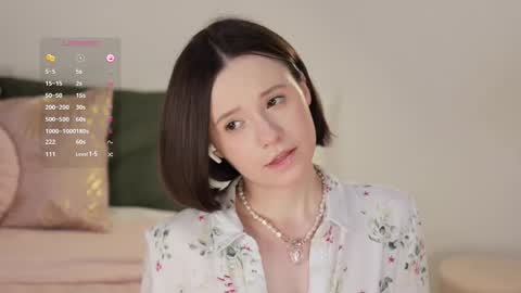 Snapshot of _female_essence_ chatting on 03-01-25, 10:13 Essie online show from 03-01-25, 10:13