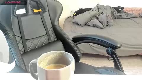 Alis online show from 10-08-25, 07:39