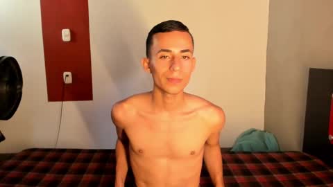 Snapshot of _fiore_ chatting on 03-03-25, 08:00 jair eduardo online show from 03-03-25, 08:00