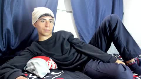 Snapshot of _fiore_ chatting on 11-27-25, 02:19 jair eduardo online show from 11-27-25, 02:19