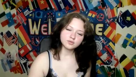 Snapshot of _foxy_lady chatting on 06-26-26, 07:02 Alice online show from 06-26-26, 07:02