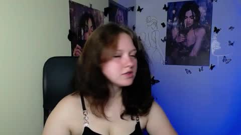 Snapshot of _foxy_lady chatting on 07-02-26, 06:19 Alice online show from 07-02-26, 06:19