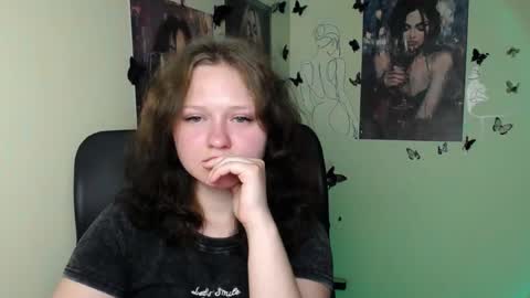 Snapshot of _foxy_lady chatting on 07-03-26, 06:09 Alice online show from 07-03-26, 06:09