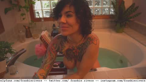 Snapshot of _frankie_rivers chatting on 02-16-25, 12:41 Frankie Rivers allmylinks online show from 02-16-25, 12:41