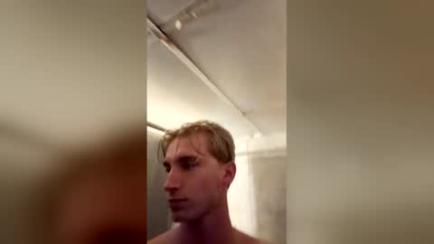 Snapshot of _frosty_69 chatting on 04-26-26, 05:05 _frosty_69 online show from 04-26-26, 05:05