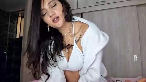 Gabby online show from 12-16-25, 02:33