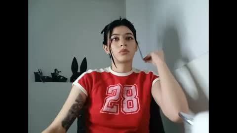 Mia-foster online show from 02-10-25, 12:52