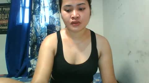 Snapshot of _genevieve22_ chatting on 06-29-26, 01:01 genny online show from 06-29-26, 01:01