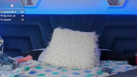 Snapshot of _giarose chatting on 01-30-25, 09:36 Gia Rose online show from 01-30-25, 09:36