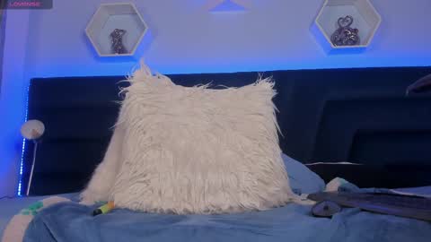 Snapshot of _giarose chatting on 03-10-25, 10:24 Gia Rose online show from 03-10-25, 10:24