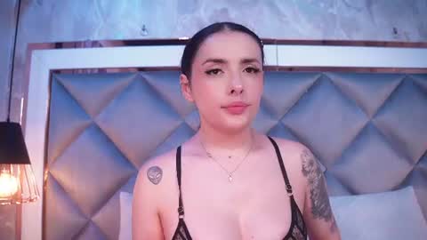 Snapshot of _giggy chatting on 07-08-26, 11:37 _giggy online show from 07-08-26, 11:37