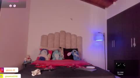 Snapshot of _giovaa_ chatting on 11-27-25, 05:26 G I O V A online show from 11-27-25, 05:26