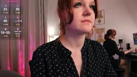 Snapshot of _goddess_alice_ chatting on 06-12-26, 07:07 Alice online show from 06-12-26, 07:07