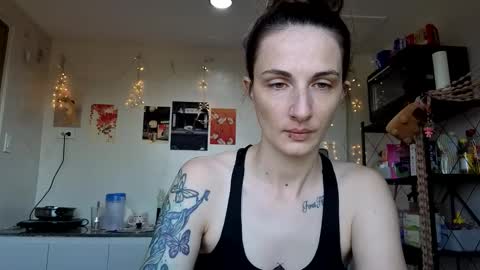 Goddess Aurora online show from 12-14-25, 08:41