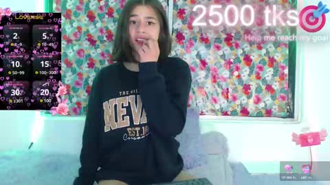 Gwen online show from 02-21-25, 05:02