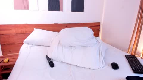 Hanna johnson online show from 01-01-25, 06:58