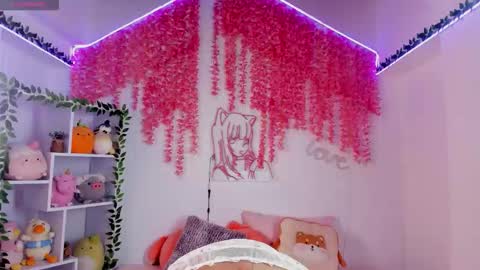 Snapshot of _hanna_sky chatting on 10-25-25, 04:46 Hanna Botero online show from 10-25-25, 04:46