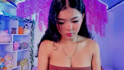 Snapshot of _hanna_sky chatting on 11-18-25, 03:38 Hanna Botero online show from 11-18-25, 03:38