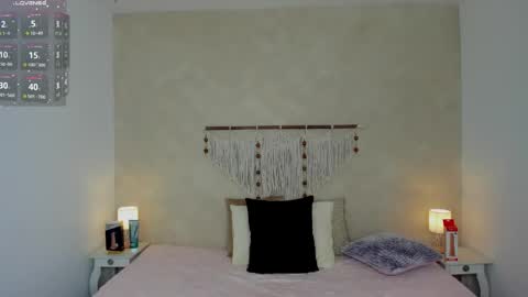 Hanna Botero online show from 05-22-26, 06:57