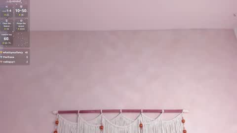Snapshot of _hanna_sky chatting on 06-13-26, 11:35 Hanna Botero online show from 06-13-26, 11:35