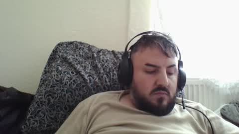  hasanhz.  online show from 09-21-25, 07:10