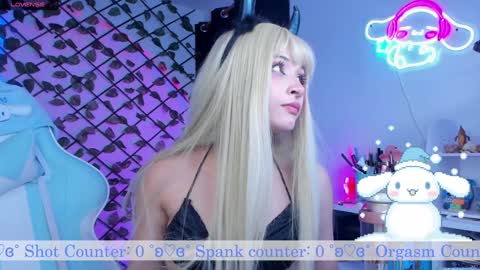 Snapshot of _heavenly_blue_ chatting on 12-14-24, 04:56 Bluey online show from 12-14-24, 04:56