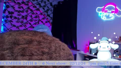 Snapshot of _heavenly_blue_ chatting on 12-22-24, 07:54 Bluey online show from 12-22-24, 07:54
