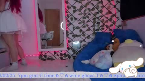 Snapshot of _heavenly_blue_ chatting on 02-16-25, 12:19 Bluey online show from 02-16-25, 12:19