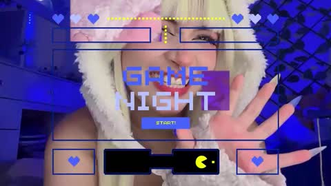 Snapshot of _heavenly_blue_ chatting on 10-26-25, 03:23 Bluey online show from 10-26-25, 03:23