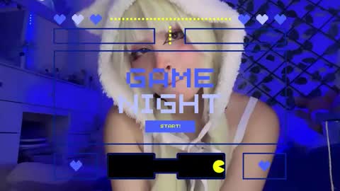 Snapshot of _heavenly_blue_ chatting on 11-14-25, 03:27 Bluey online show from 11-14-25, 03:27