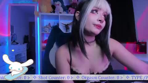 Snapshot of _heavenly_blue_ chatting on 06-23-26, 01:14 Bluey online show from 06-23-26, 01:14