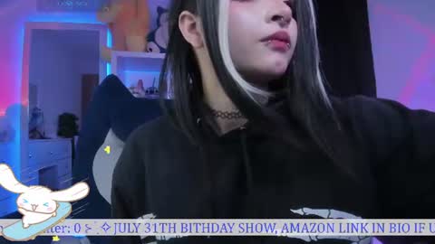 Snapshot of _heavenly_blue_ chatting on 06-29-26, 01:12 Bluey online show from 06-29-26, 01:12