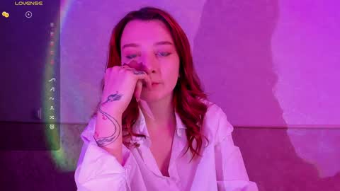 Snapshot of _hey_scarlett_ chatting on 12-03-24, 04:58 _hey_scarlett_ online show from 12-03-24, 04:58