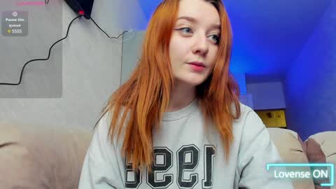 Snapshot of _hey_scarlett_ chatting on 12-06-24, 07:21 _hey_scarlett_ online show from 12-06-24, 07:21