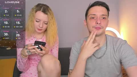 Snapshot of _hey_scarlett_ chatting on 10-05-25, 04:49 _hey_scarlett_ online show from 10-05-25, 04:49