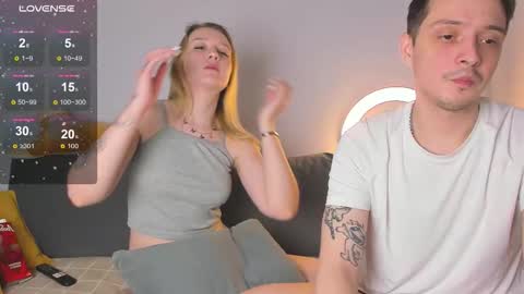 Snapshot of _hey_scarlett_ chatting on 10-24-25, 02:57 _hey_scarlett_ online show from 10-24-25, 02:57