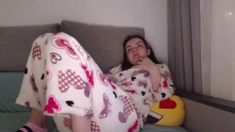 Snapshot of _hidden_frommymoom_ chatting on 02-25-26, 05:39 Criss4u online show from 02-25-26, 05:39