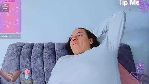 Snapshot of _honey1_ chatting on 10-18-25, 03:46 Honey online show from 10-18-25, 03:46