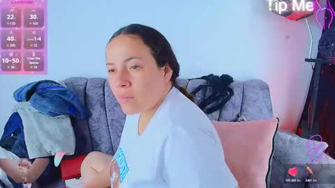 Snapshot of _honey1_ chatting on 10-24-25, 06:48 Honey online show from 10-24-25, 06:48