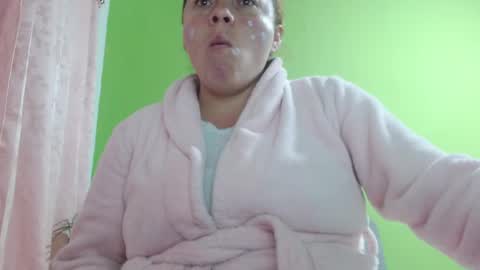 Snapshot of _honey1_ chatting on 02-26-26, 10:47 Honey online show from 02-26-26, 10:47