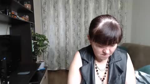 Snapshot of _illusion_ chatting on 10-10-25, 05:06 Illusion online show from 10-10-25, 05:06