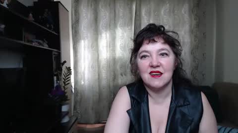 Snapshot of _illusion_ chatting on 02-18-26, 09:38 Illusion online show from 02-18-26, 09:38