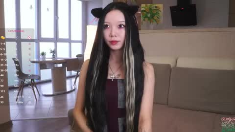 you Mia online show from 06-07-26, 02:43