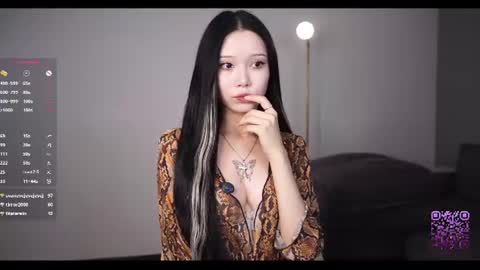 you Mia online show from 06-21-26, 04:09