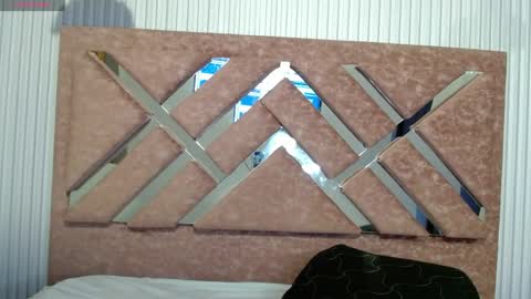 Isa online show from 04-17-26, 12:08