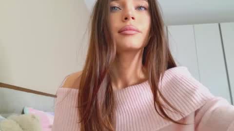 isia online show from 12-20-25, 07:59