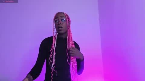 Snapshot of _itsbrit chatting on 11-26-25, 11:06 Brit online show from 11-26-25, 11:06