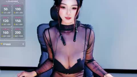 Snapshot of _iuiu_ chatting on 07-06-26, 01:52 UU online show from 07-06-26, 01:52