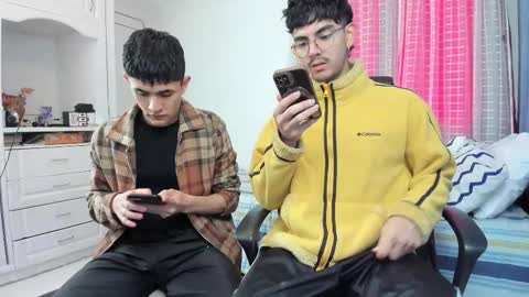 Snapshot of _jamesboy chatting on 12-18-25, 04:57 James online show from 12-18-25, 04:57