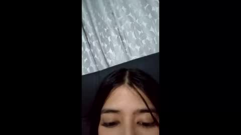 Snapshot of _jasmine_blush chatting on 05-19-26, 02:40 Jasmine online show from 05-19-26, 02:40